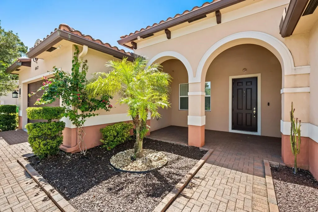 6412 SW 55th Place Davie FL 33314
