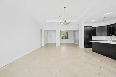 6412 SW 55th Place Davie FL 33314