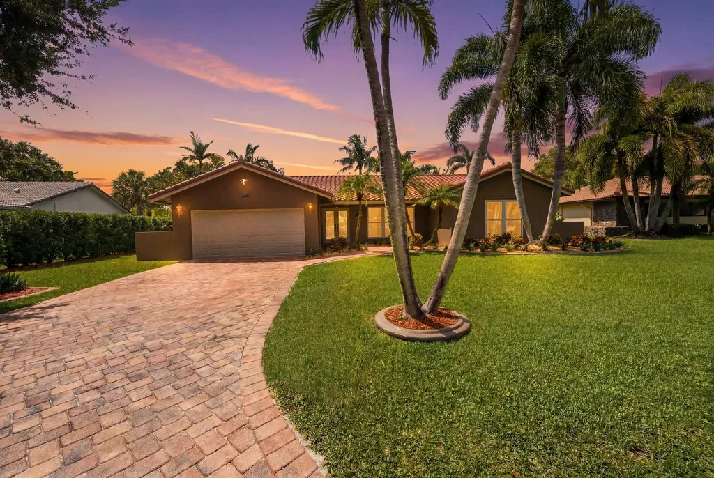 2017 NW 102nd Terrace Coral Springs FL 33071