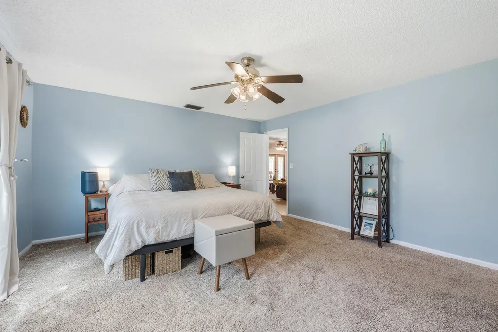 2017 NW 102nd Terrace Coral Springs FL 33071
