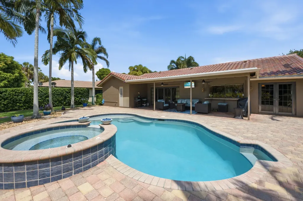 2017 NW 102nd Terrace Coral Springs FL 33071