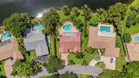 2017 NW 102nd Terrace Coral Springs FL 33071