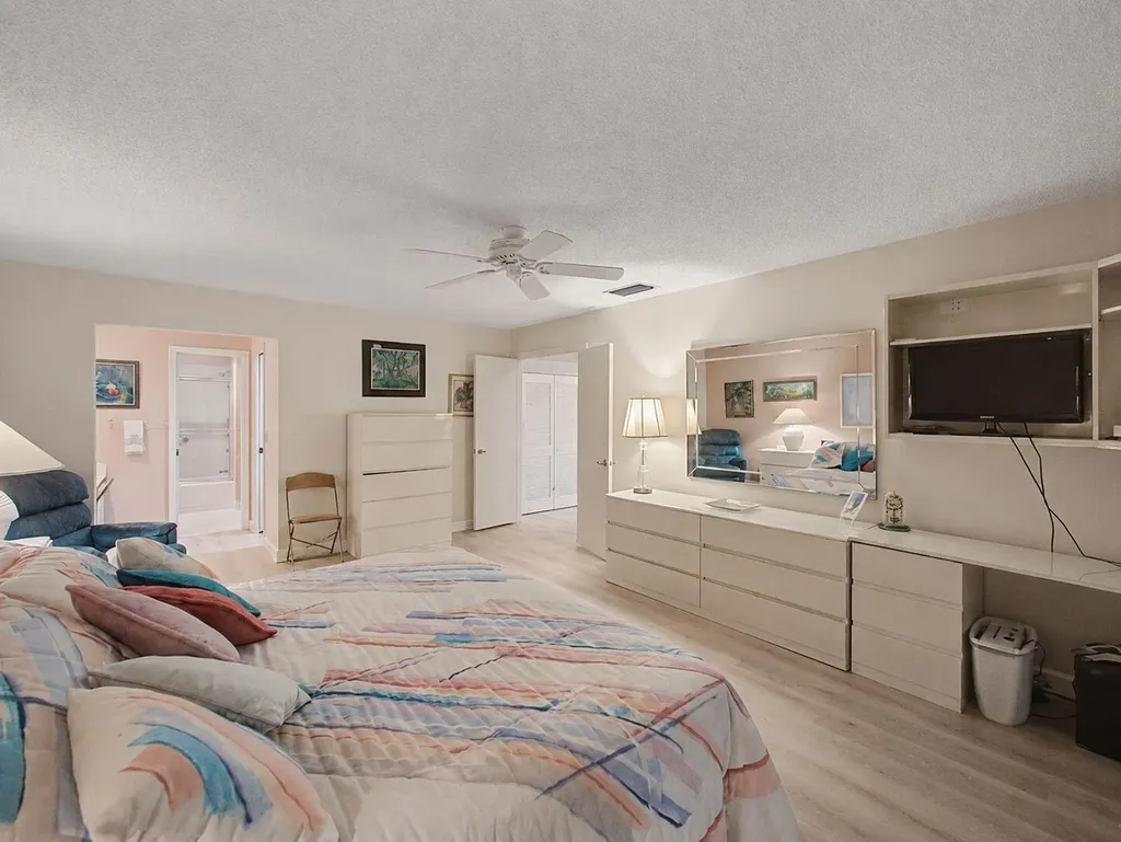 10089 Cherrywood Place Boynton Beach FL 33437