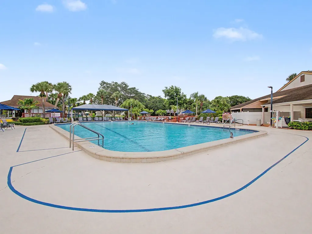 10089 Cherrywood Place Boynton Beach FL 33437