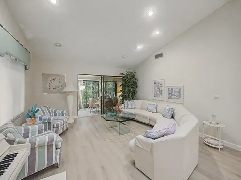 10089 Cherrywood Place Boynton Beach FL 33437