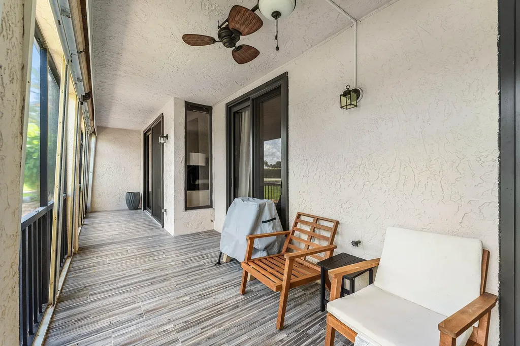 7942 La Mirada Drive Boca Raton FL 33433