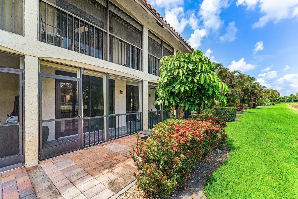 7942 La Mirada Drive Boca Raton FL 33433