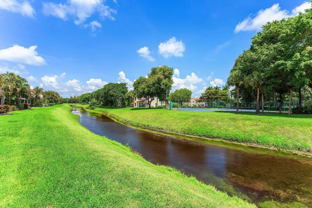 7942 La Mirada Drive Boca Raton FL 33433