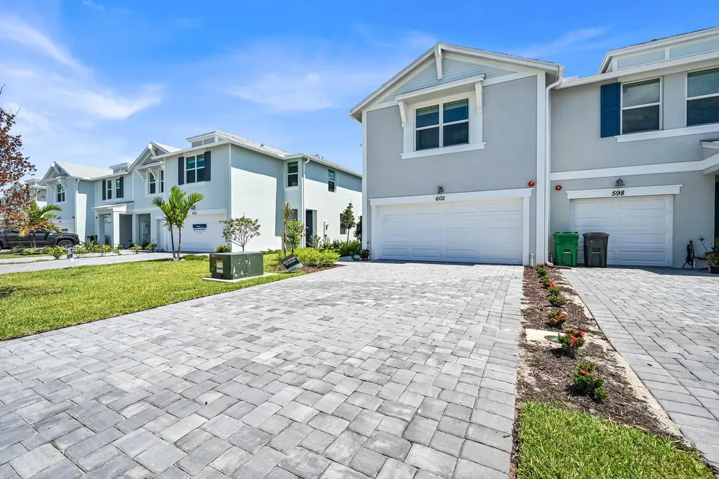 636 Salisbury Circle Fort Pierce FL 34982
