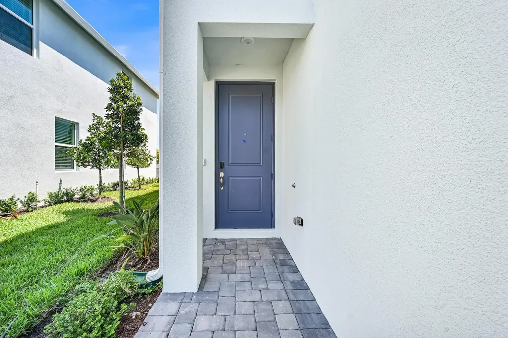 636 Salisbury Circle Fort Pierce FL 34982
