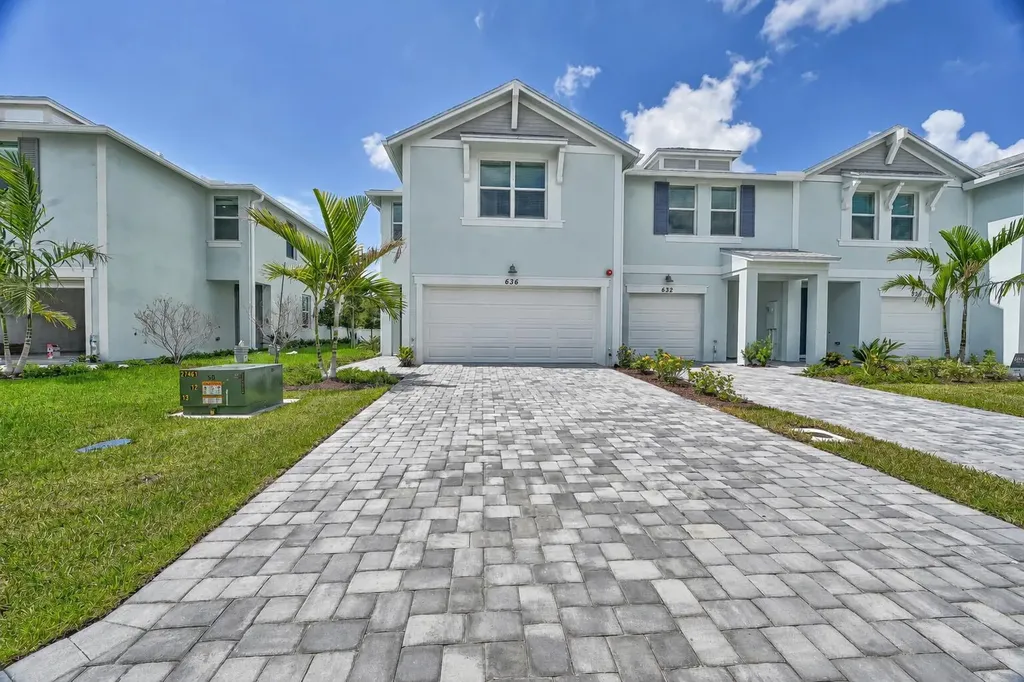 636 Salisbury Circle Fort Pierce FL 34982