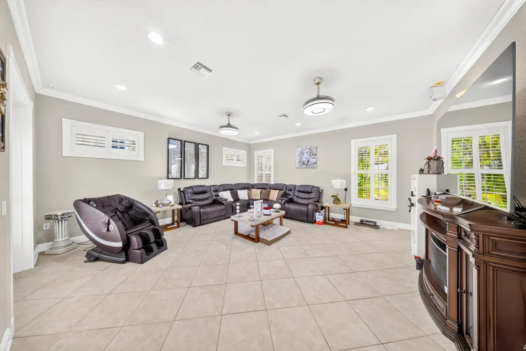 2304 Winding Creek Lane Fort Pierce FL 34981