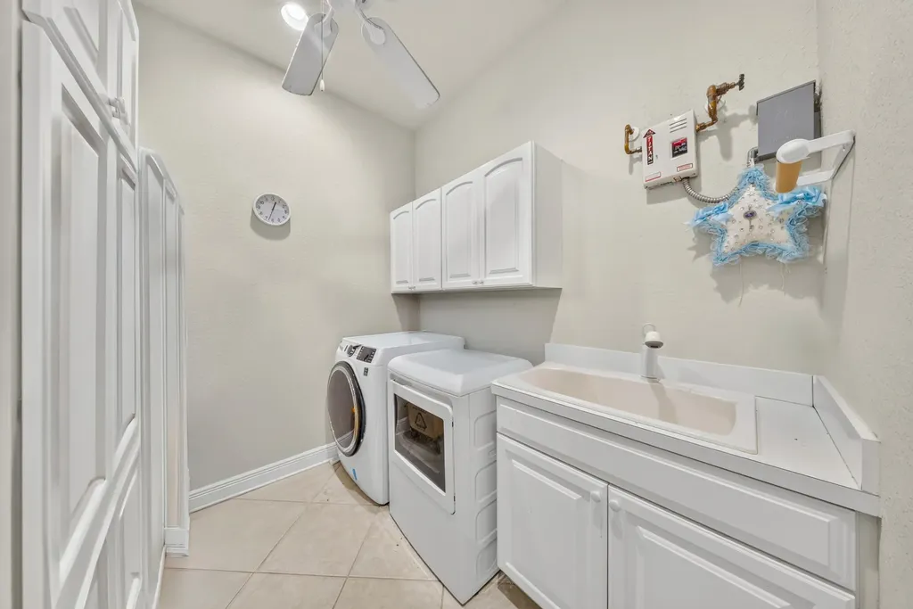 2304 Winding Creek Lane Fort Pierce FL 34981