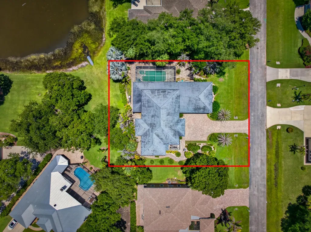 2304 Winding Creek Lane Fort Pierce FL 34981
