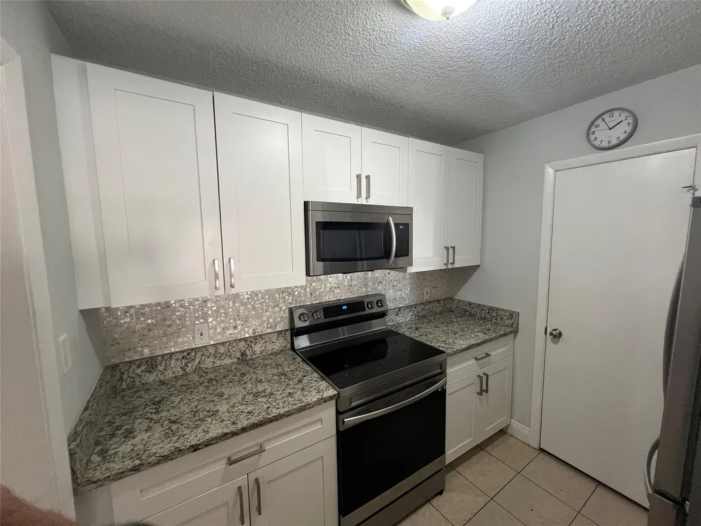 4341 W Mcnab Road Pompano Beach FL 33069