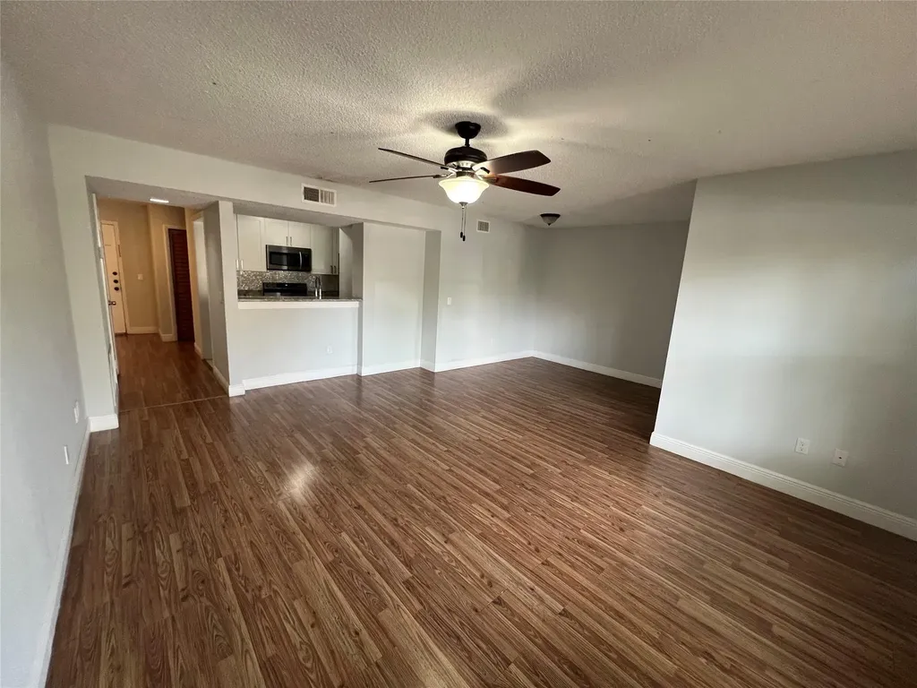 4341 W Mcnab Road Pompano Beach FL 33069