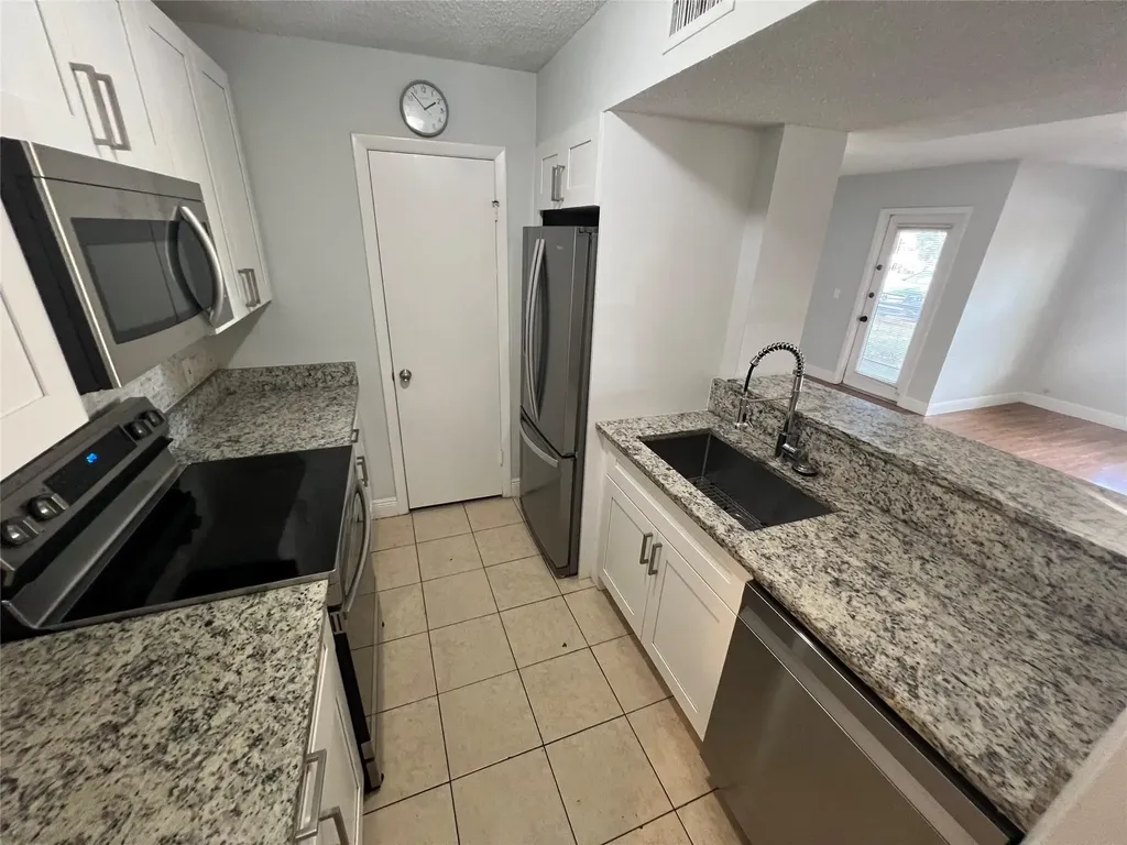 4341 W Mcnab Road Pompano Beach FL 33069