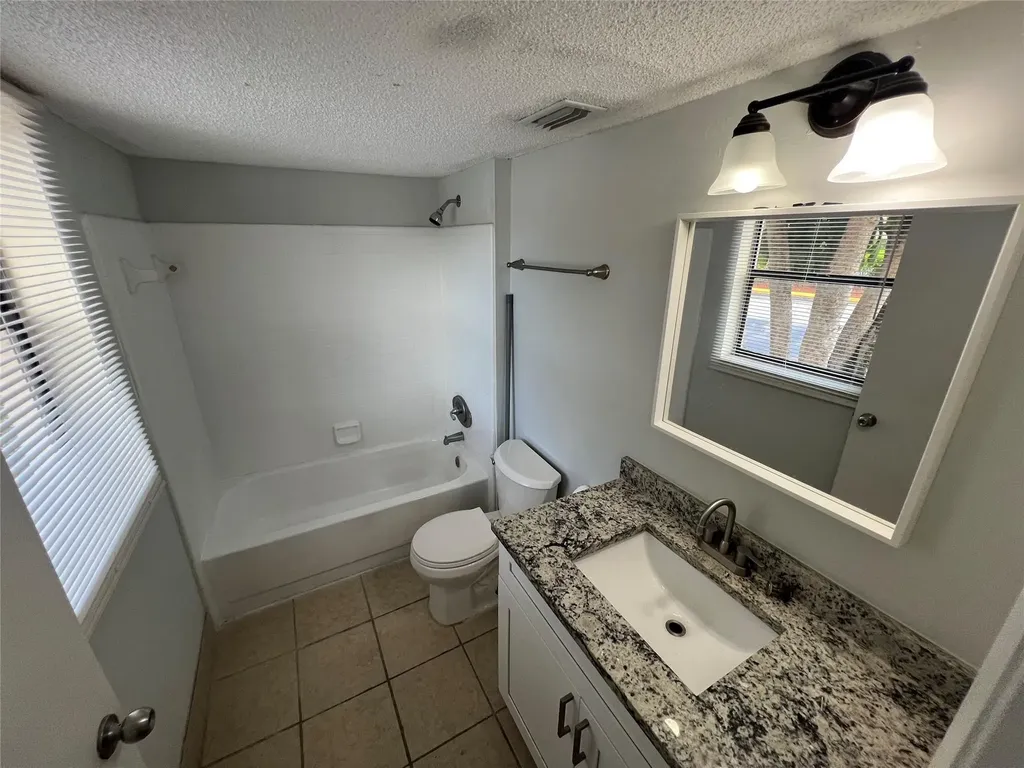 4341 W Mcnab Road Pompano Beach FL 33069