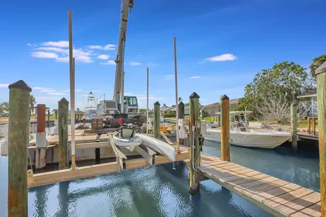 137 Queens Road Fort Pierce FL 34949