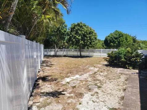 137 Queens Road Fort Pierce FL 34949