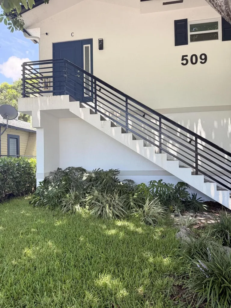 509 N H Street Lake Worth FL 33460