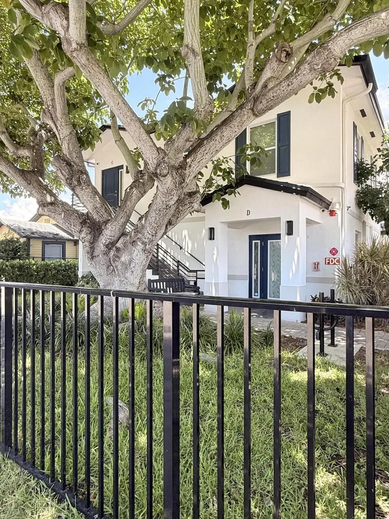 509 N H Street Lake Worth FL 33460