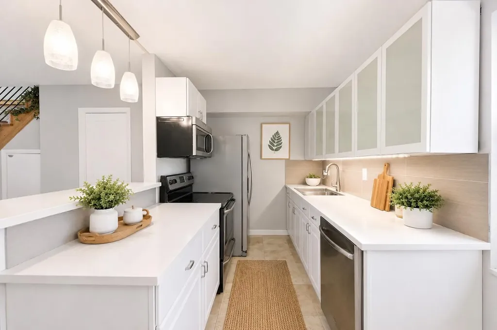 905 NE 28th Street Wilton Manors FL 33334