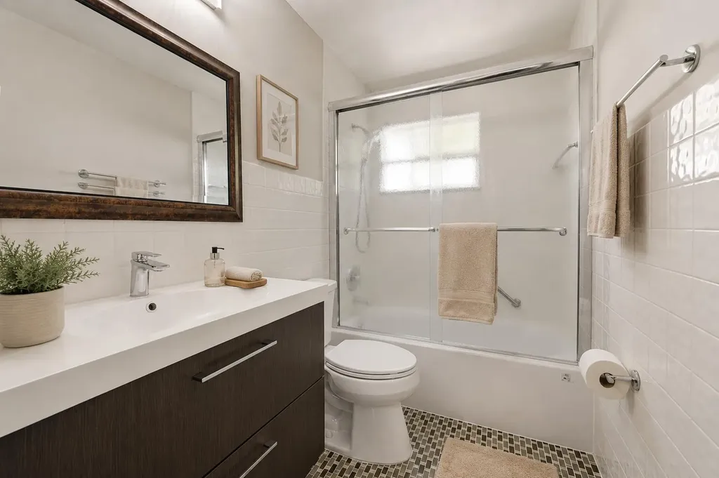 905 NE 28th Street Wilton Manors FL 33334
