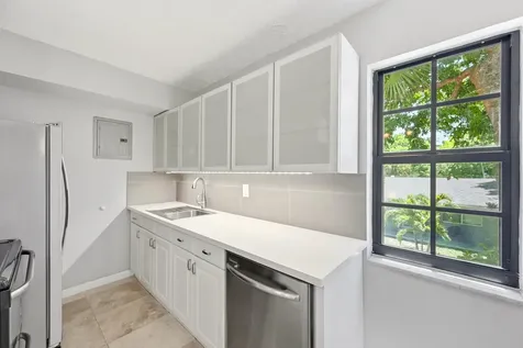 905 NE 28th Street Wilton Manors FL 33334