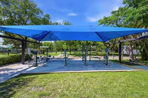 905 NE 28th Street Wilton Manors FL 33334