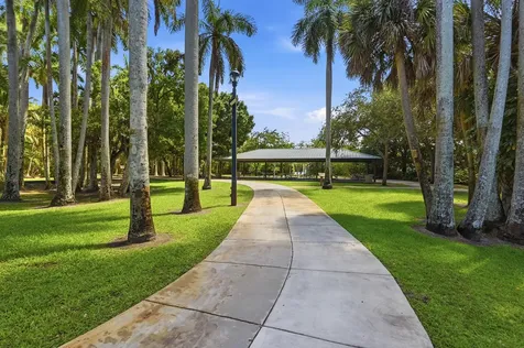 905 NE 28th Street Wilton Manors FL 33334