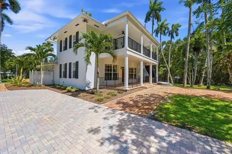 905 NE 28th Street Wilton Manors FL 33334