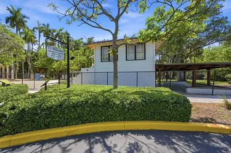 905 NE 28th Street Wilton Manors FL 33334