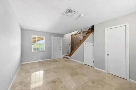 905 NE 28th Street Wilton Manors FL 33334