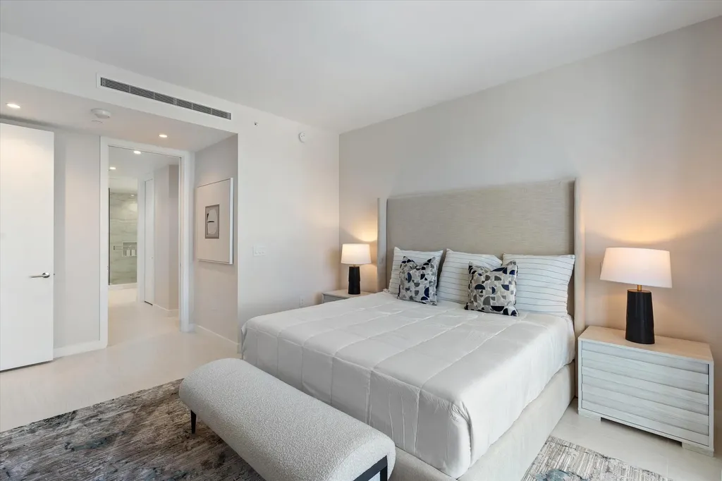 220 SE Mizner Boulevard Boca Raton FL 33432