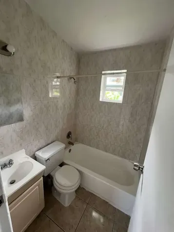 1524 NW 42nd Street Miami FL 33142