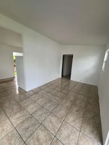1524 NW 42nd Street Miami FL 33142