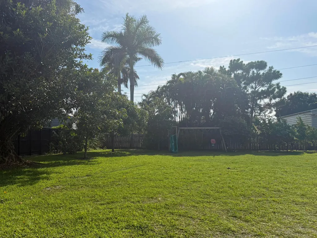 80 Cleveland Road Lake Worth FL 33467