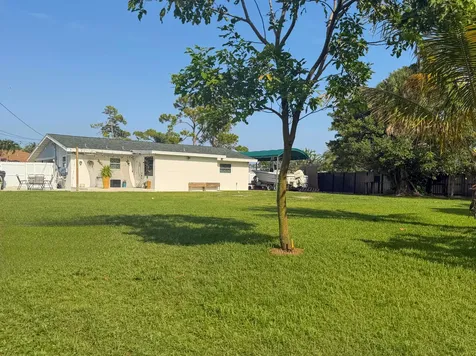 80 Cleveland Road Lake Worth FL 33467