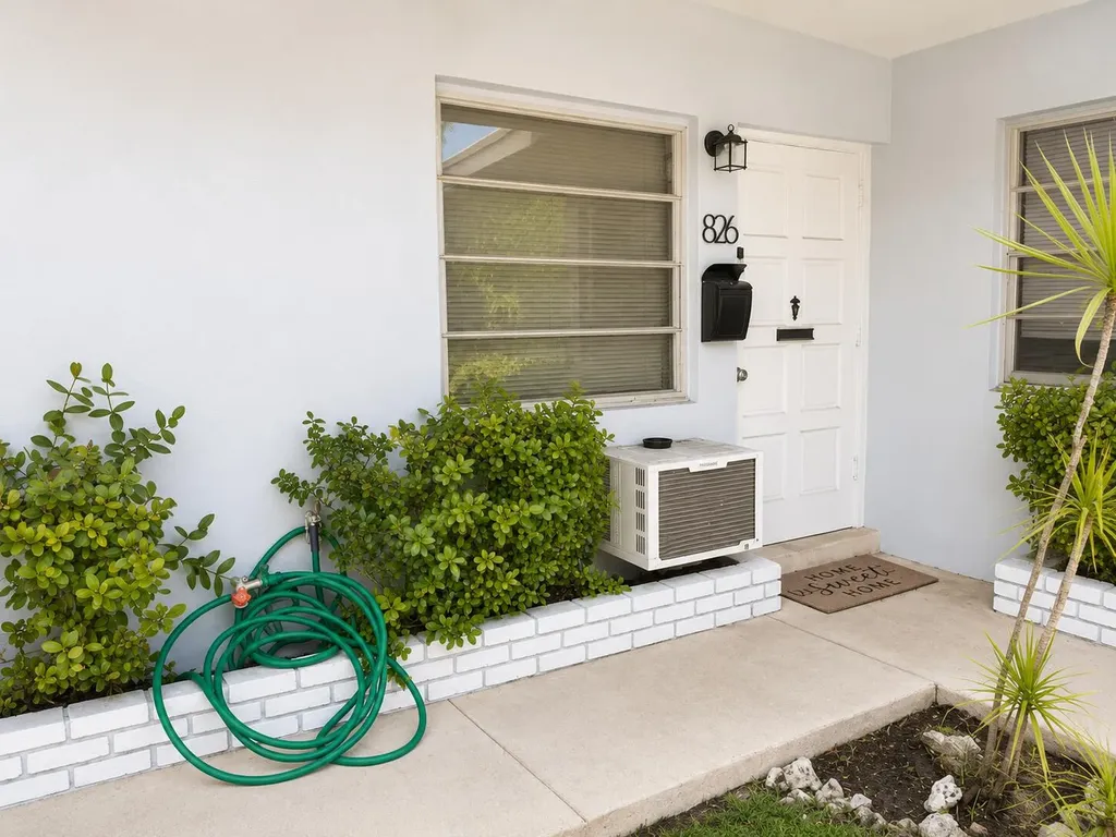 824 NE 16th Street Fort Lauderdale FL 33304