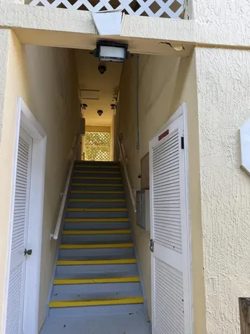 320 SE 10th Street Pompano Beach FL 33060