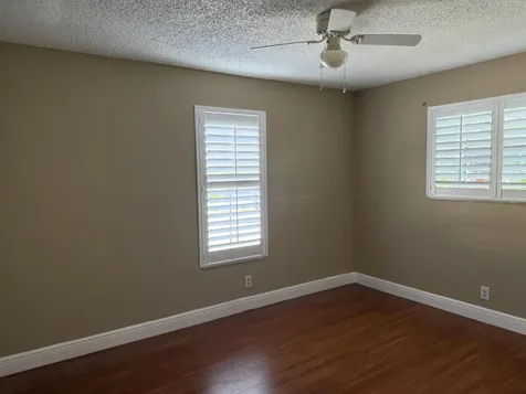 320 SE 10th Street Pompano Beach FL 33060