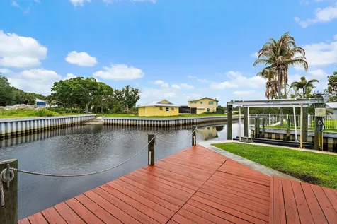 715 SW Rustic Circle Stuart FL 34997