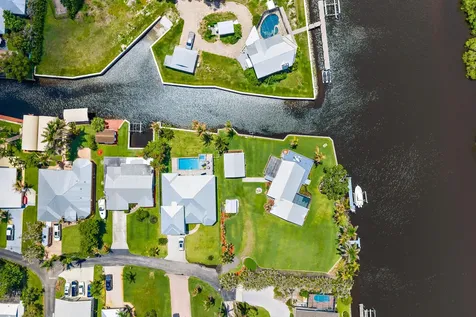 715 SW Rustic Circle Stuart FL 34997