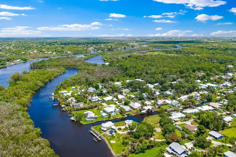 715 SW Rustic Circle Stuart FL 34997