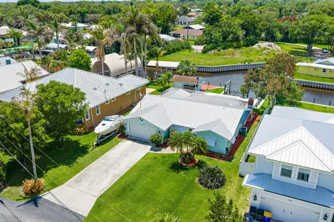 715 SW Rustic Circle Stuart FL 34997