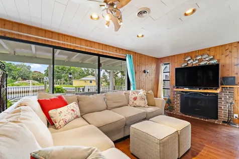 715 SW Rustic Circle Stuart FL 34997