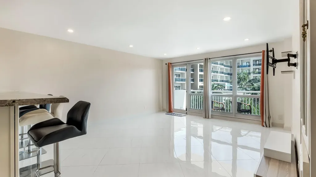 133 N Pompano Beach Boulevard Pompano Beach FL 33062
