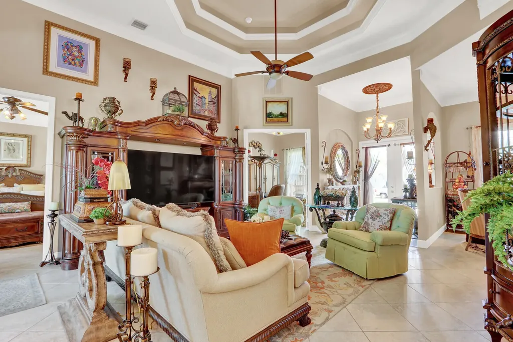 2043 SE Bisbee Street Port St Lucie FL 34952