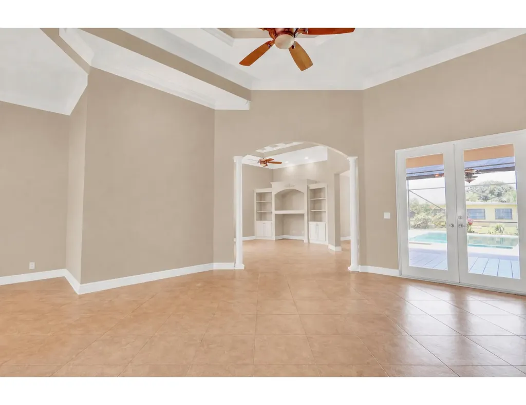 2043 SE Bisbee Street Port St Lucie FL 34952